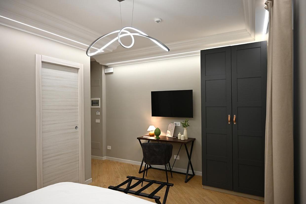 Mom Apartment Rooms&Suites Tivoli Exterior foto